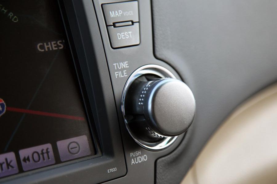  Toyota Highlander 2011 года  (фото 106 из 108)